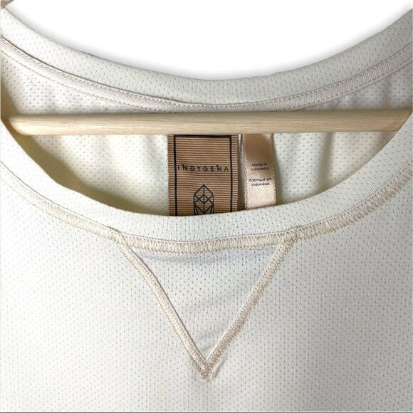 Indygena Asymmetrical Tank in Cream - Picture 2 of 9